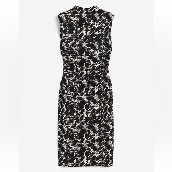 🤍🖤 SOLD OUT H&M RUCHED BODYCON DRESS SIZE SMALL 🖤🤍 - Picture 1 of 7